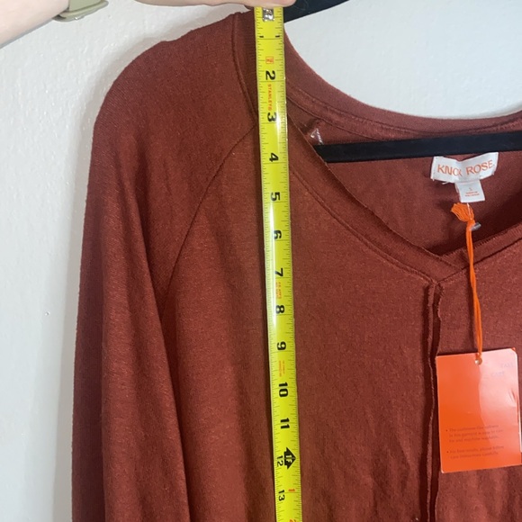 🐆NWT Adorable oversized rust colored cashmere like sweater! - Picture 5 of 8